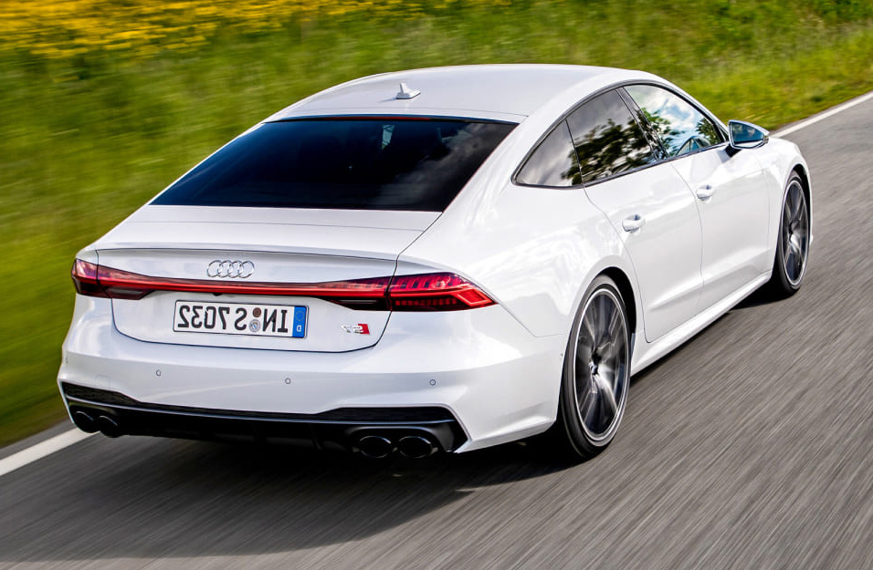 Замена аккумулятора Audi S7