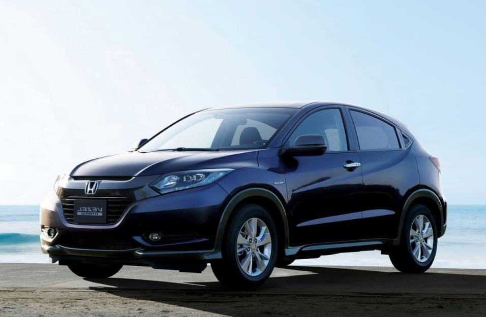 Замена аккумулятора Honda Vezel